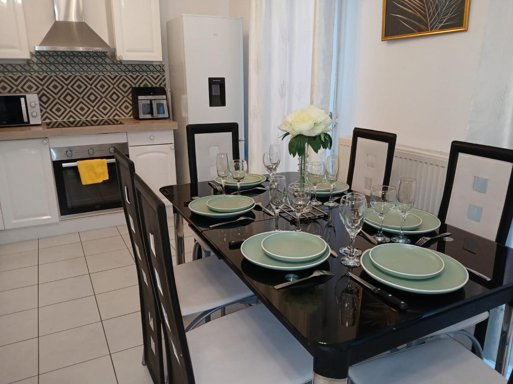 Apart-Chic-Les-Ulis With Balcon, Terrasse And Parking Les Ulis Εξωτερικό φωτογραφία