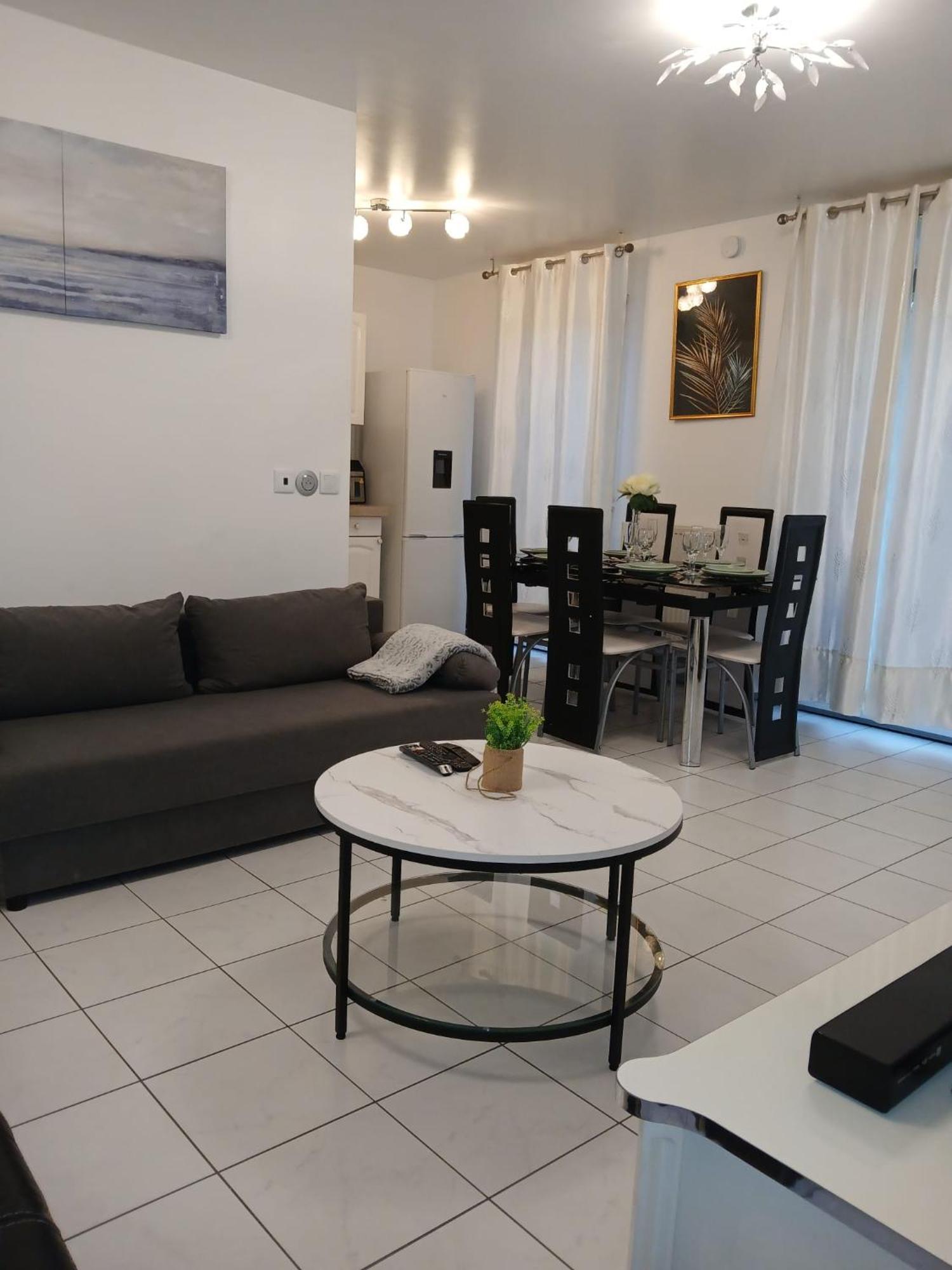 Apart-Chic-Les-Ulis With Balcon, Terrasse And Parking Les Ulis Εξωτερικό φωτογραφία